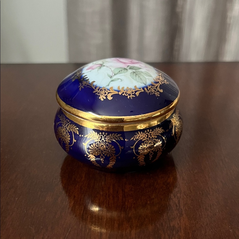 Cobalt Blue and 22k Porcelaine Gold Imperia Limoges Decorative Trinket Pill Box